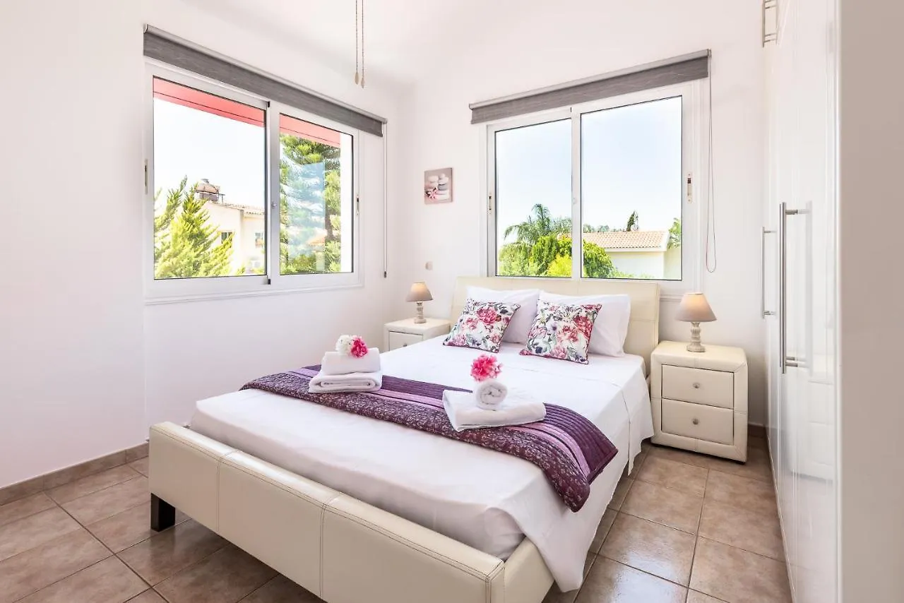 Villa Willow Mandali By Ezoria Villas Протарас